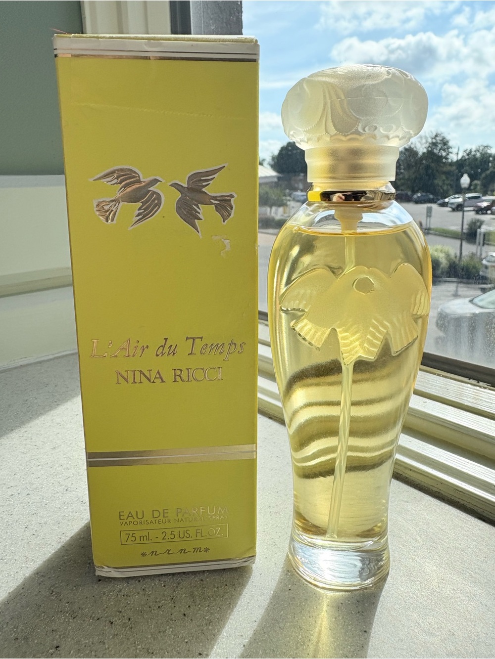 NIB L' Air Du Temps Ninia Ricci 75ml 2.5 Oz. Collector’s Bottle